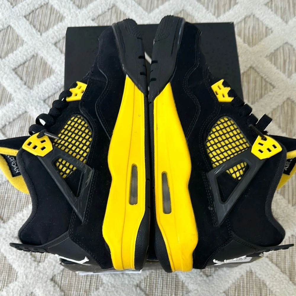 Jordan Black and Yellow Sneakers with Air Unit - Picture 6 of 9